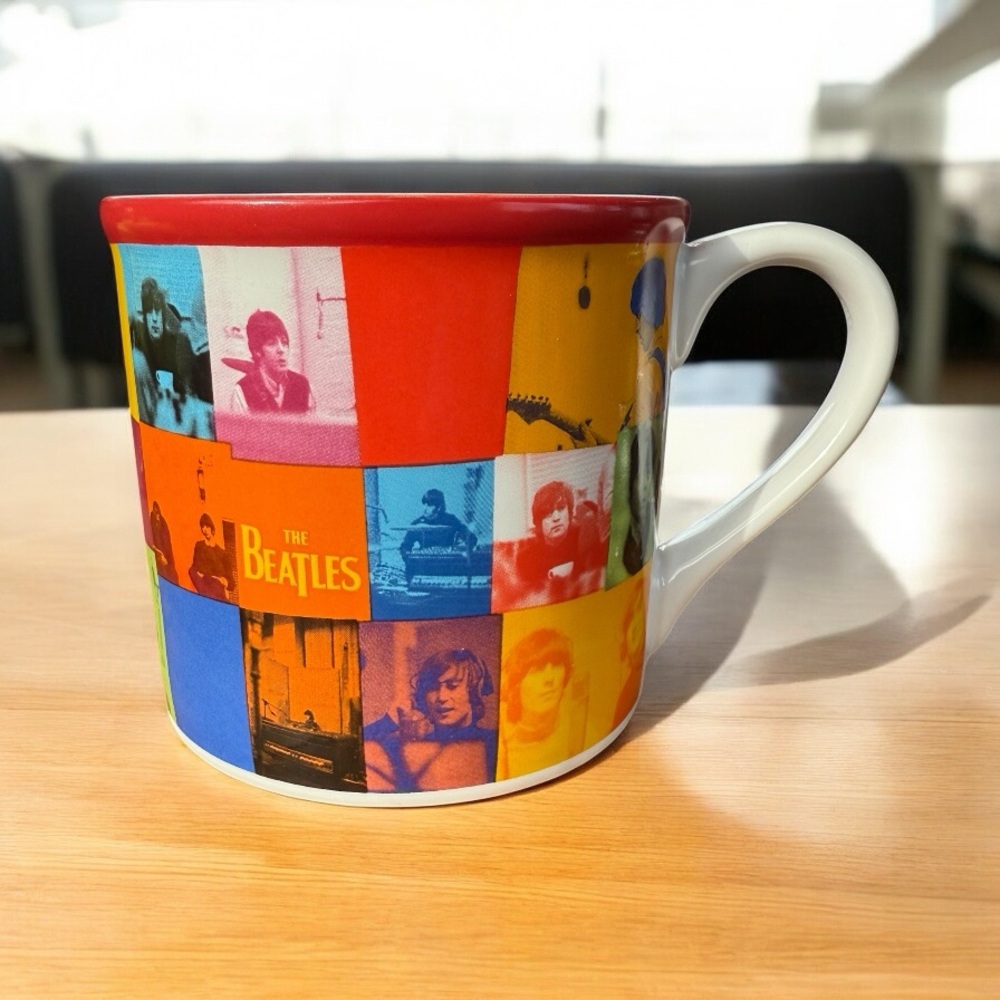 VINTAGE THE BEATLES 2001 APPLE CORPS VANDOR COLOR BLOCK COFFEE MUG